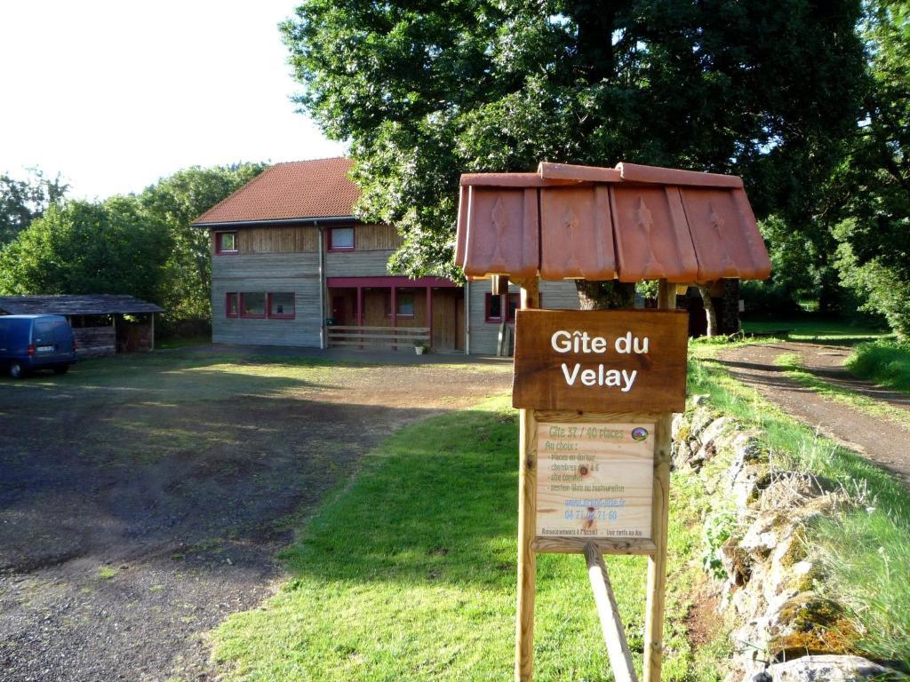 Le Gite Du Velay Bains Eksteriør billede